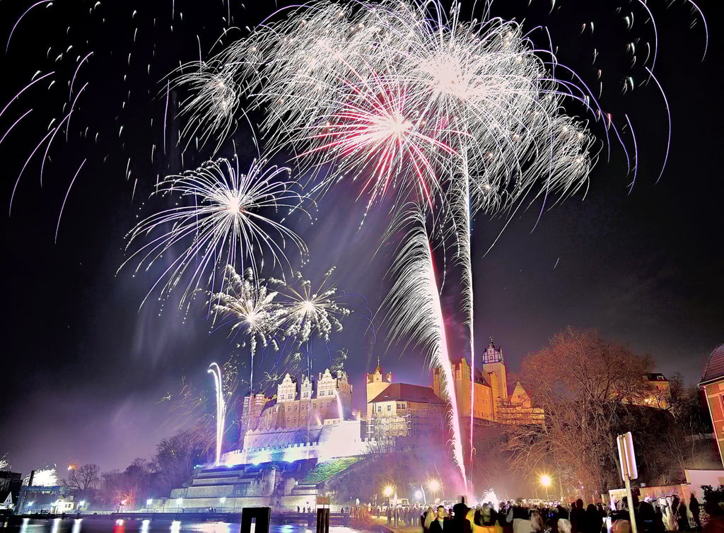 Nach der spektakulären Premiere des Silvesterfeuerwerks über Schloss Bernburg überschlugen sich die Lobeshymnen der Besucher. Aus der spendenfinanzierten Show soll jetzt eine Tradition werden.