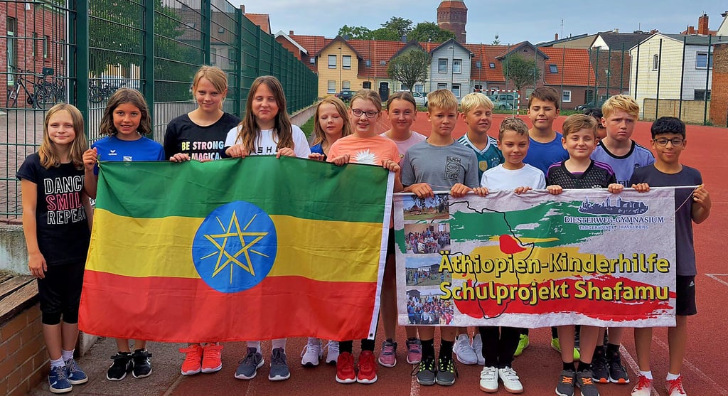 Diese Mädchen und Jungen der Klasse 5b des Diesterweg-Gymnasiums Tangermünde beteiligten sich am Spendenlauf.
