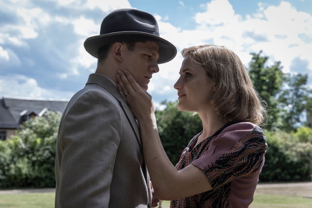 Max von der Groeben als Wilhelm und Mala Emde als Helene im Film „Die Mittagsfrau“.