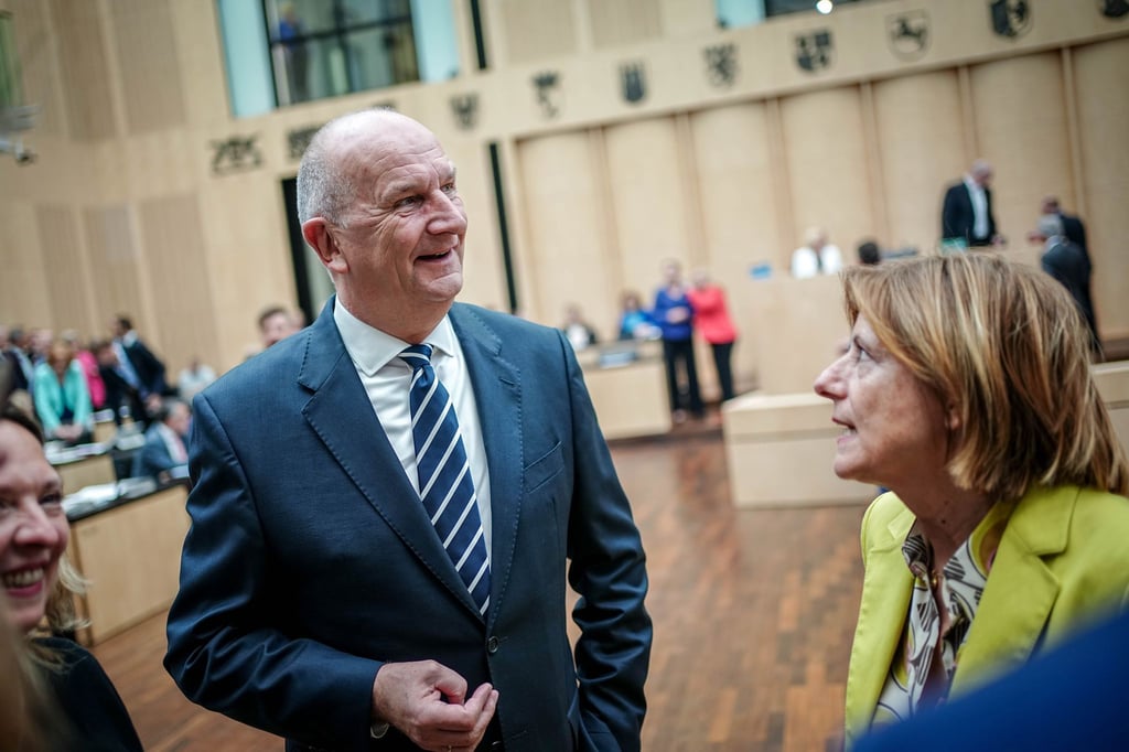 Dietmar Woidke (l, SPD), Ministerpräsident von Brandenburg, und Malu Dreyer (SPD), Ministerpräsidentin von Rheinland-Pfalz.