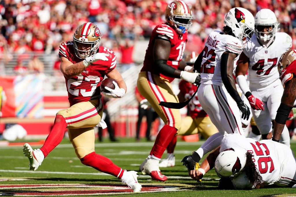 Christian McCaffrey von den San Francisco 49ers erzielte vier Touchdowns.