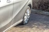 Die Halterin eines Pkw entdeckte in Zeitz am Montagmorgen, dass an ihrem Auto alle vier Reifen zerstochen worden waren (Symbolfoto).