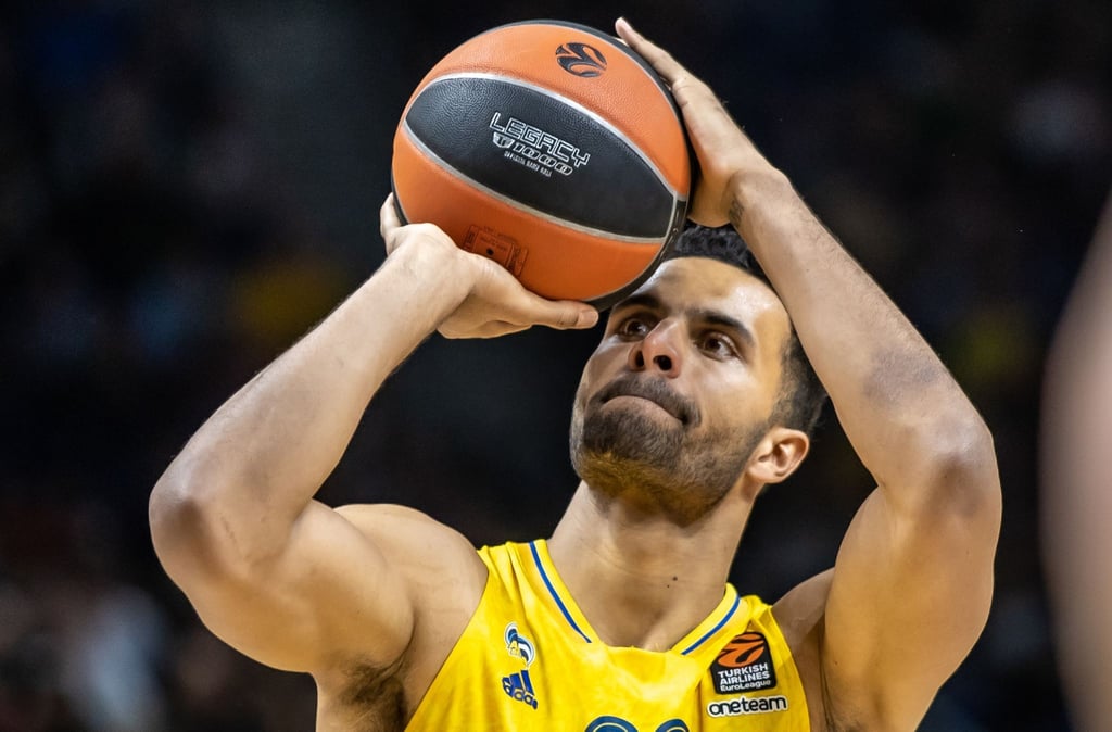 Alba Berlin um Weltmeister Johannes Thiemann hat gegen Crailsheim gewonnen.