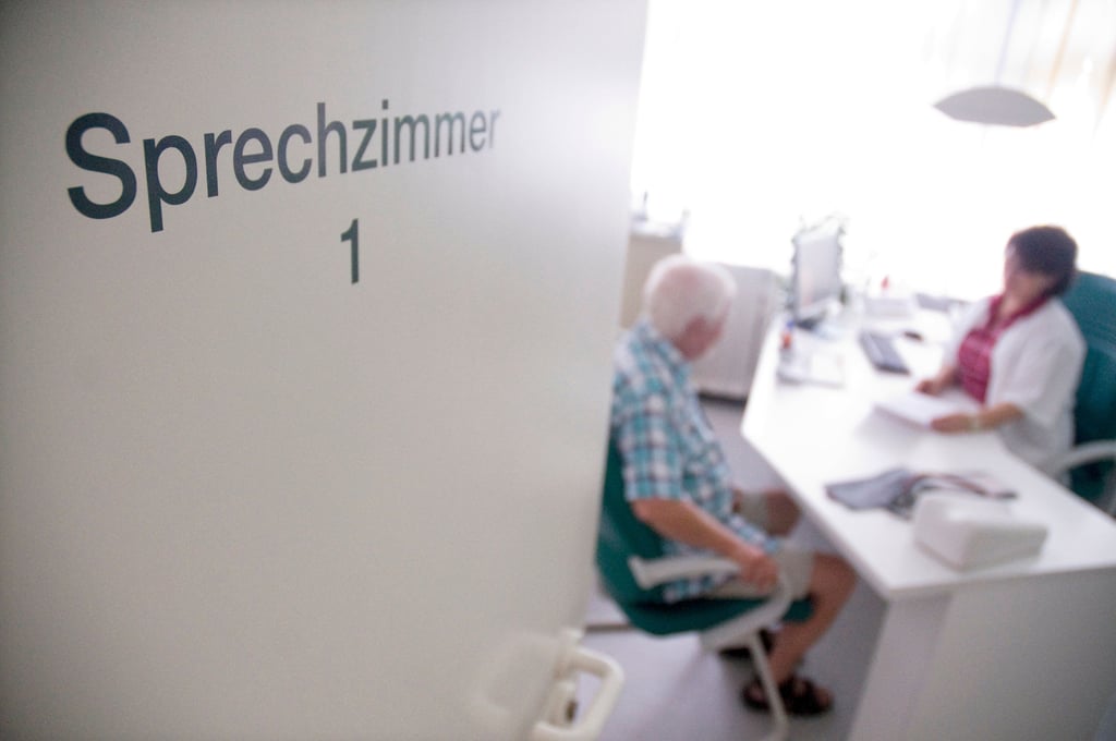 Trotz der Terminen standen Patienten am Montag vor verschlossener Tür.