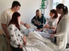 Bei der Ausbildung: Moritz Walter, Jenny Schnell, Nelly Wagenbrett, Ausbilderin Cornelia Rüdiger und Katja Lehmann (von links).