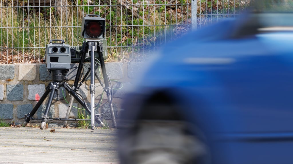Die Polizei hat auf der Autobahn 14 bei Tangerhütte geblitzt.