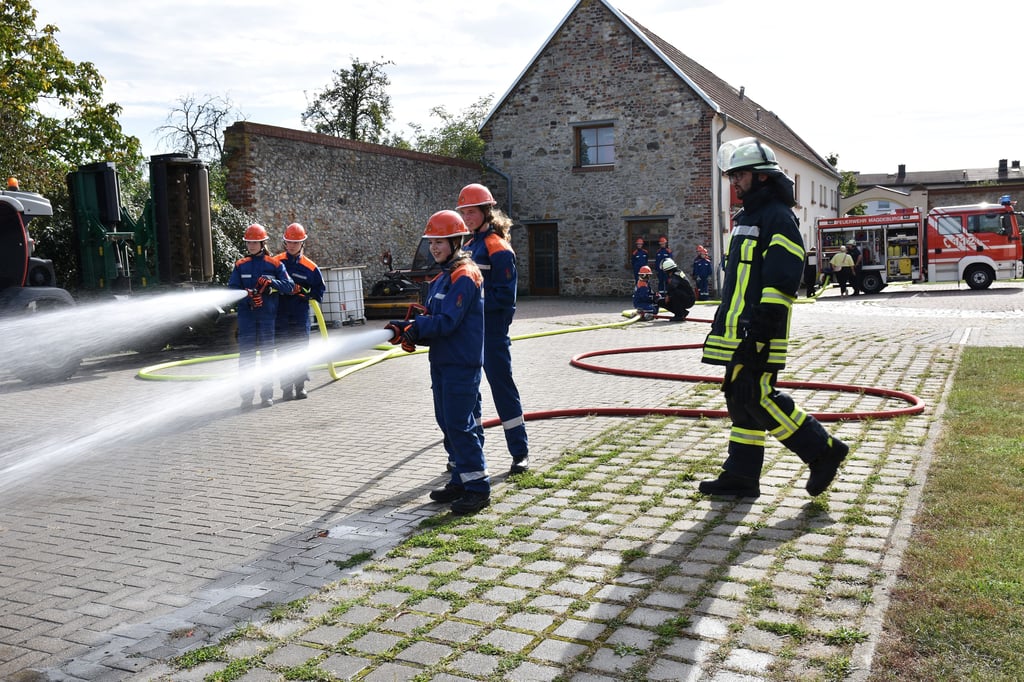 Mehr Mädchen als Jungen sind derzeit bei der Jugendfeuerwehr Pechau dabei.