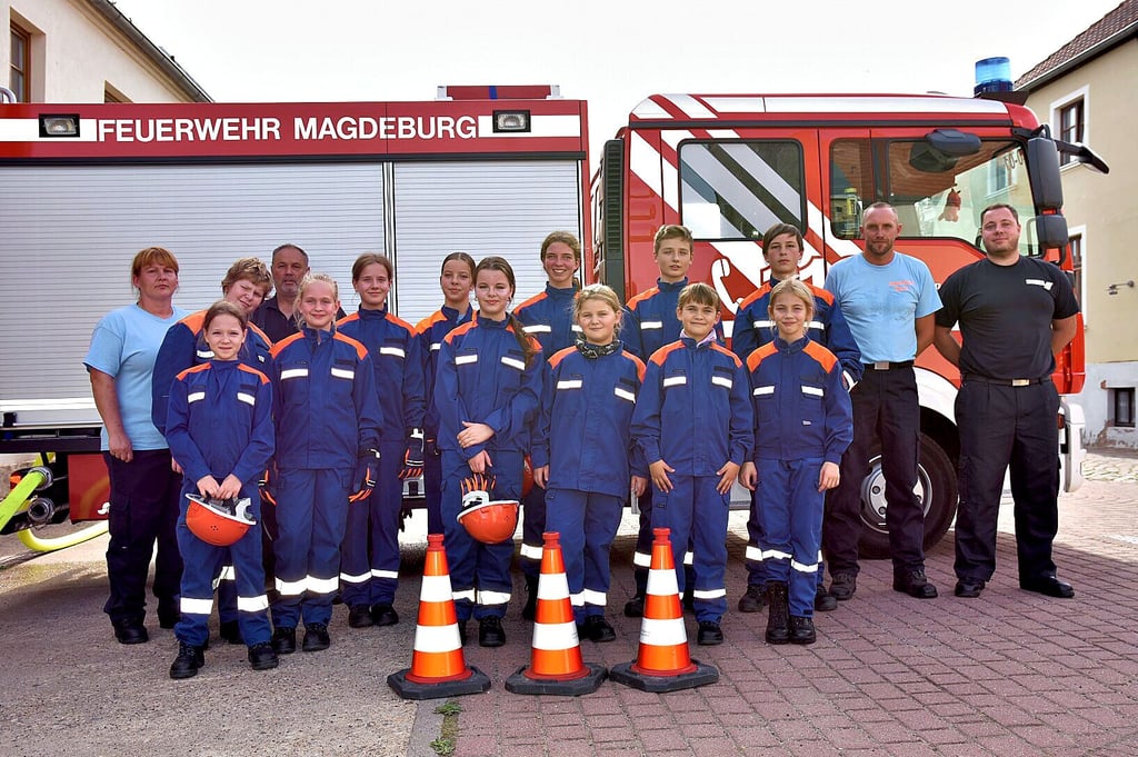 Die Jugendfeuerwehr Pechau hat noch freie Plätze. Alle zwei Wochen trifft sich die Gruppe am Gerätehaus.