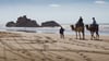 Kamelreiten am Strand: Tierschützer sehen solche Angebote kritisch.