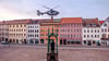 Ein Hubschrauber der Bundeswehr landet um 7.30 Uhr auf dem Marktplatz in Wittenberg. 