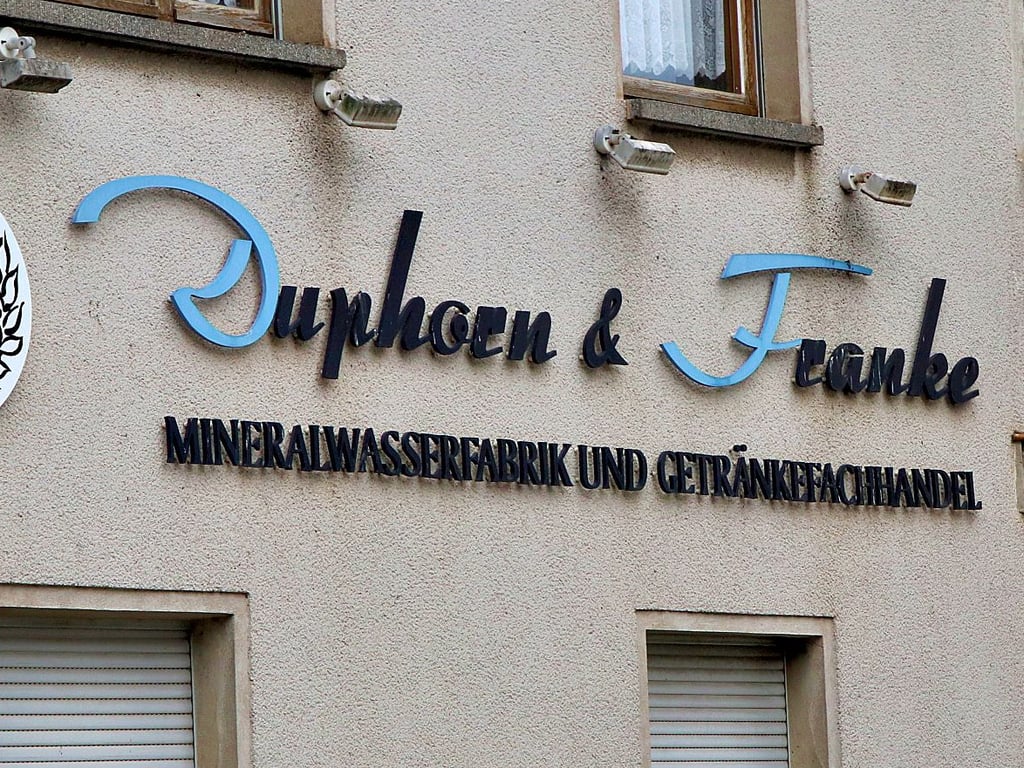 Am Unternehmensstandort von Duphorn & Franke soll in Zukunft Sonnenstrom das Unternehmen mit Energie versorgen.