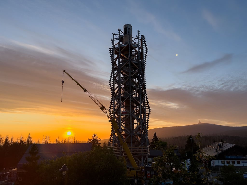 Der Harzturm in Torfhaus vor einigen Monaten, kurz vor seiner Fertigstellung.