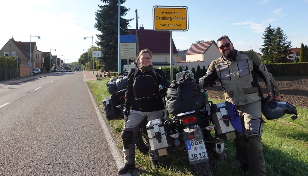 Nach viereinhalb Monaten kehrten Juliane und Christian Brych am 16. September vom ersten Teil ihrer Motorrad-Weltreise nach Bernburg zurück.