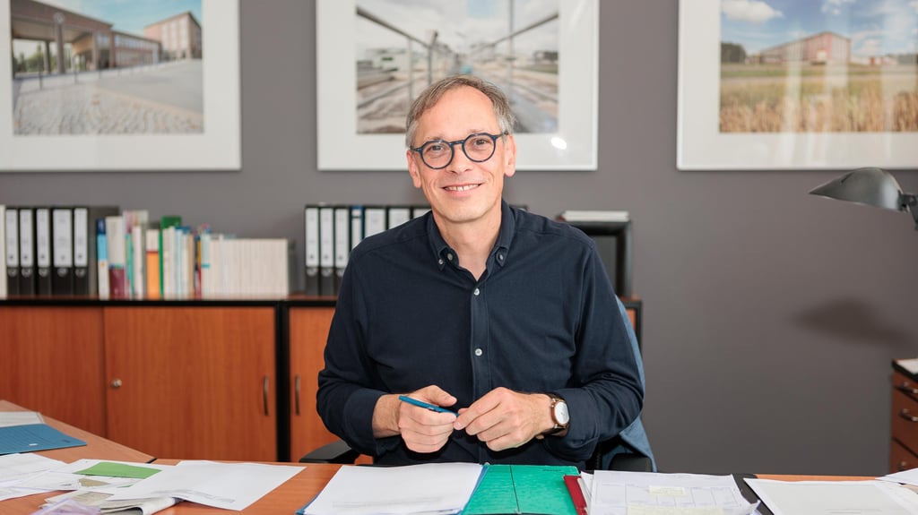 Christoph Hansel ist der neue Chef der Infra Zeitz und stellt am Donnerstagbend seine Pläne für den Chemie- und Industriepark vor.