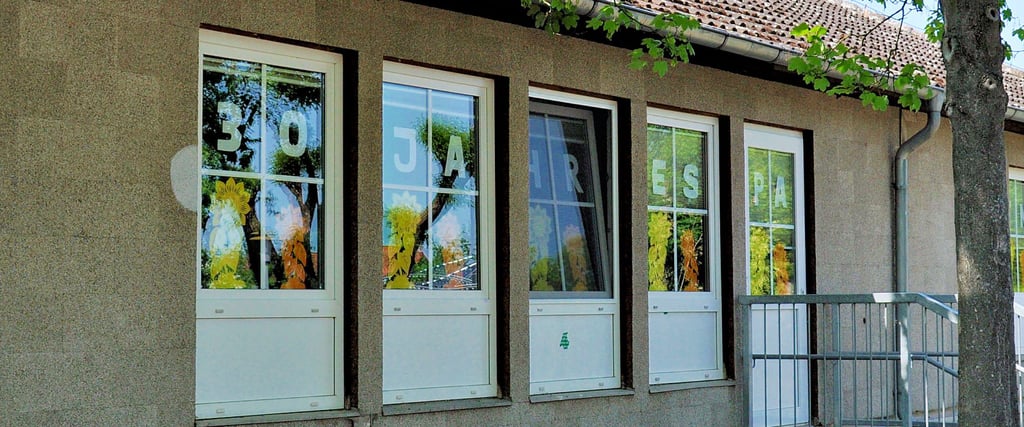 Aufgrund des schlechten Zustandes, soll das Kita-Gebäude in Tucheim neu gebaut werden. Allerdings sorgt die Finanzierung des vorhabens seit Jahren für Kopfzerbrechen und Diskussionen.