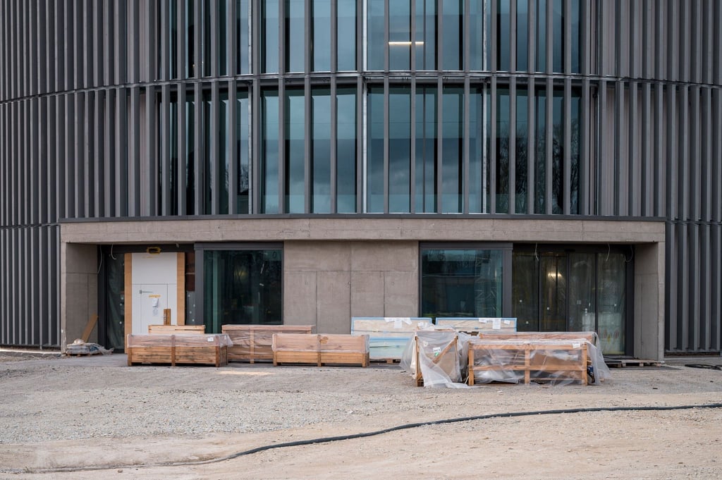 Außenansicht des Globe-Theaters Coburg vor der Fertigstellung.
