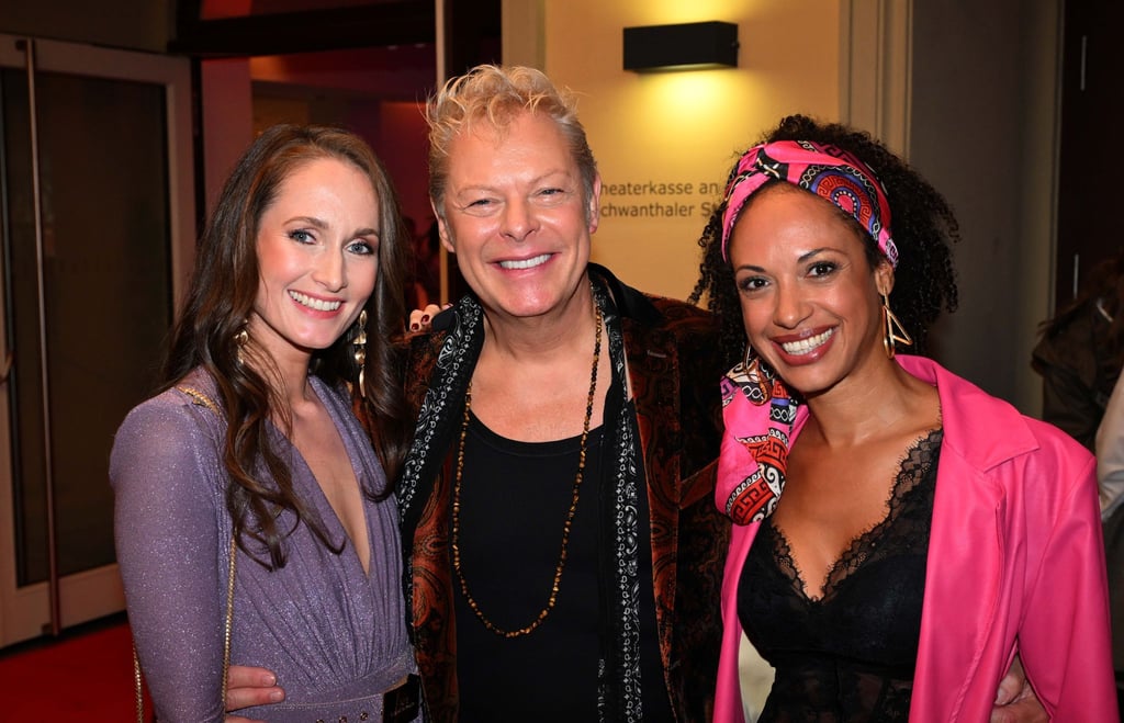 Christin Fahrenkrog-Petersen (l-r), Komponist Uwe Fahrenkrog-Petersen und Schauspielerin Dionne Wudu bei der Deutschlandpremiere in München.