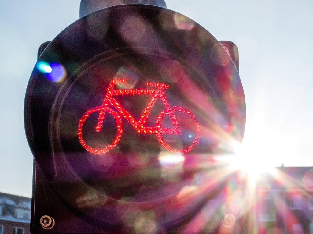 Kann nach ewigem Warten und Dauerrot einer Ampel einfach losgefahren werden?