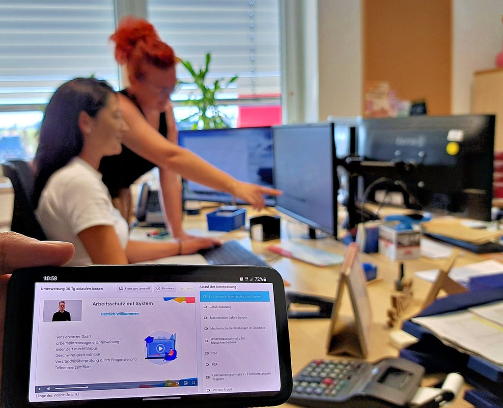 Die Firma Bares aus Siersleben nutzt für ihre Mitarbeiterschulungen das neue Programm der Hettstedter Firma Integeri, das rein digitale Inhalte für Unterweisungen und Ausbildungen anbietet.