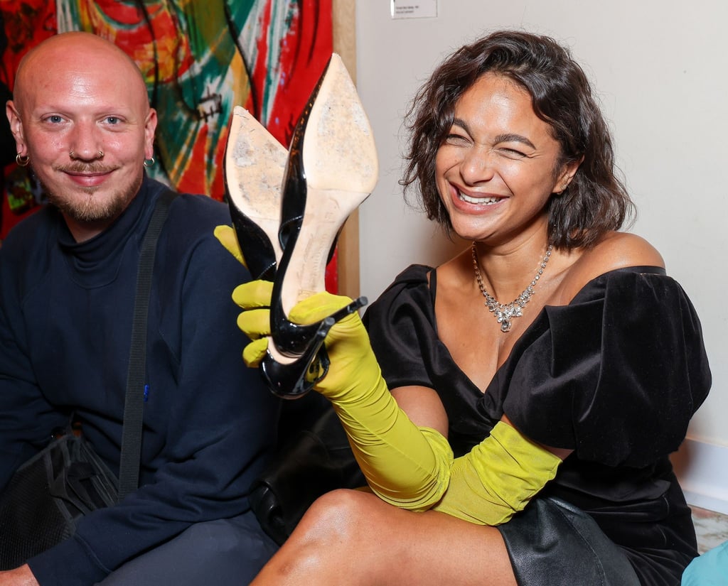 Die Schauspielerin Taneshia Abt feiert bei der Verleihung des Nachwuchspreises "First Steps" für Filmschaffende.