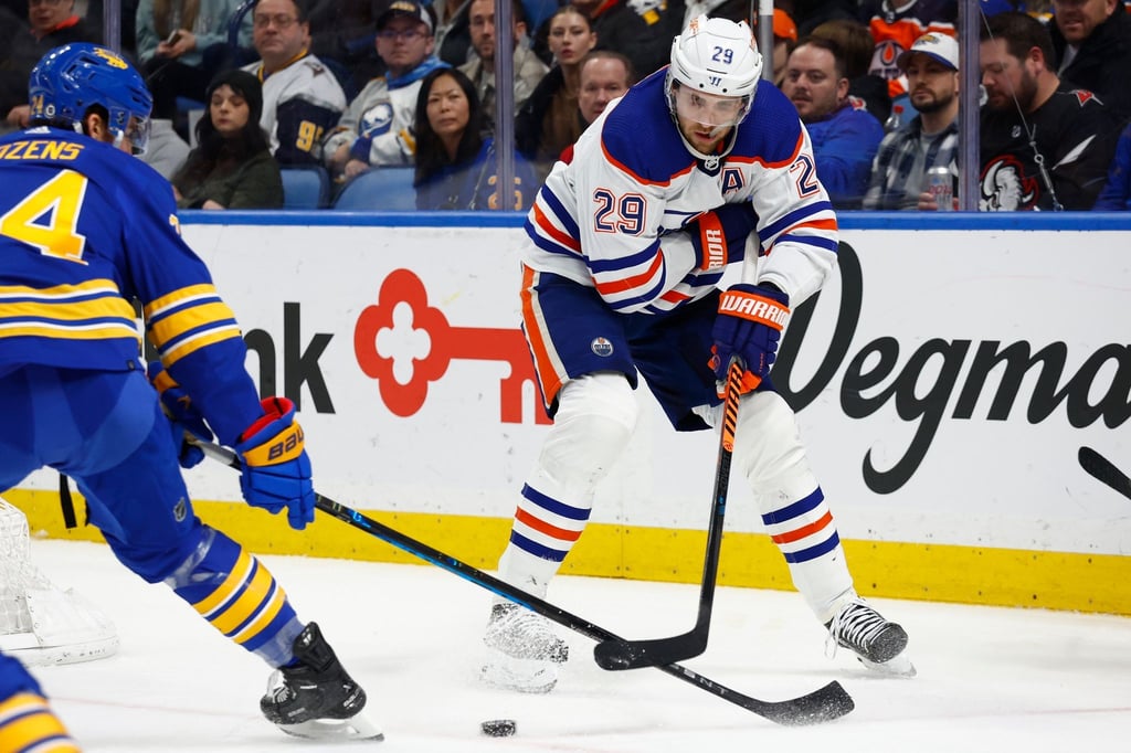 Neben Leon Draisaitl spielen sieben weitere DEB-Profis in der NHL.