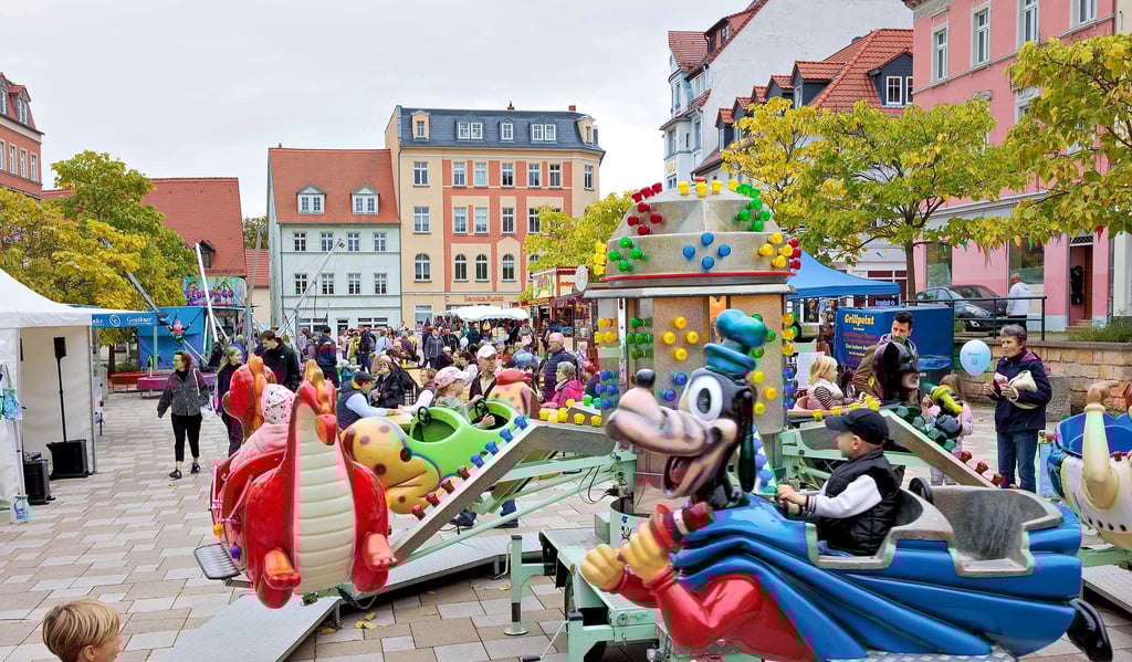 Auf dem Neumarkt kamen Kinder und Familien voll auf ihre Kosten. Hier gab es zahlreiche Angebote, die gern angenommen wurden. 