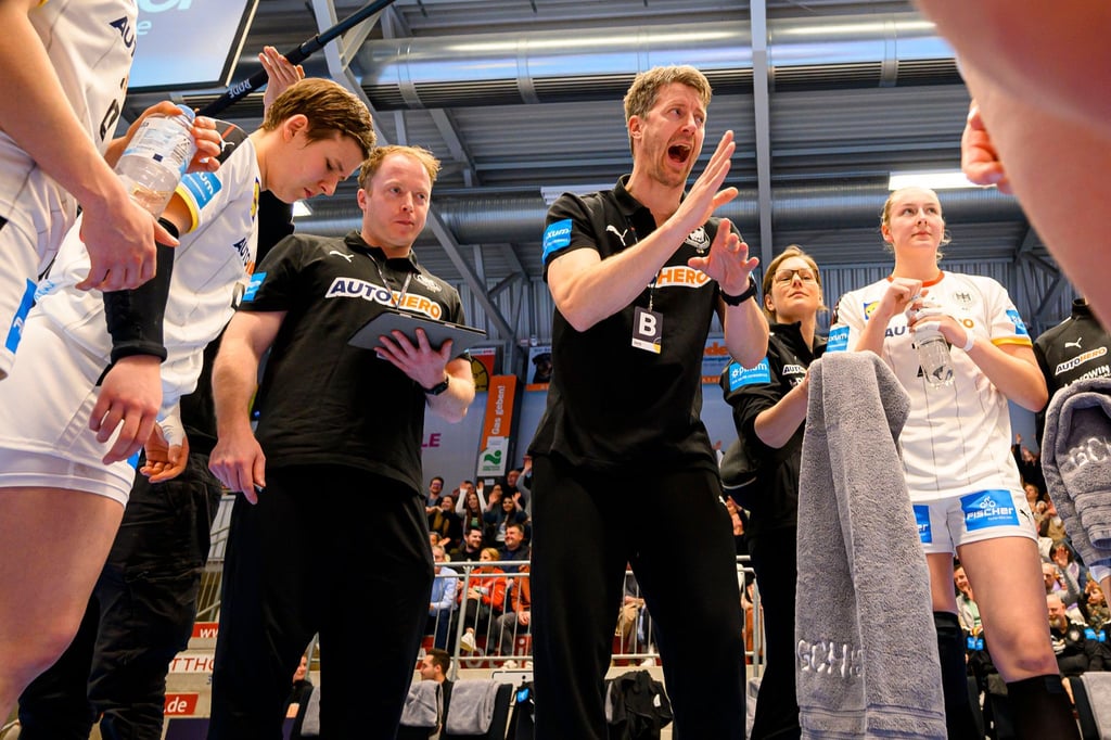 Hat mit Deutschlands Handball-Frauen hohe Ziele: Markus Gaugisch.