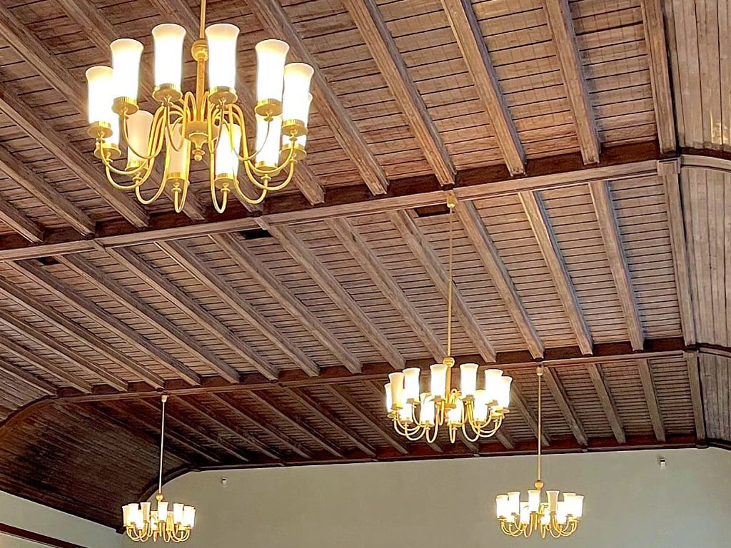 Kronleuchter und Holzdecke: Ab kommendem Jahr gibt es ein neues Zuhause für das Operettencafé.