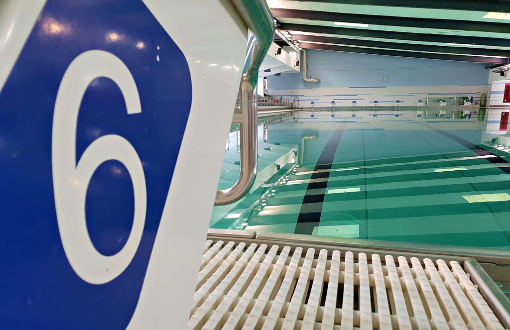 Schwimmhalle Große Diesdorfer Straße: Über den Zustand des Bades in Magdeburg gehen die Ansichten auseinander.