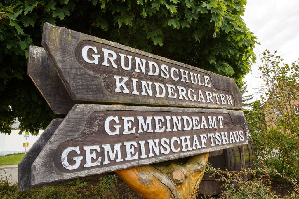 Die Kita Waldameisen in Wetterzeube wechselt in das Gebäude der ehemaligen Grundschule. Doch es braucht noch eine Sanierung.