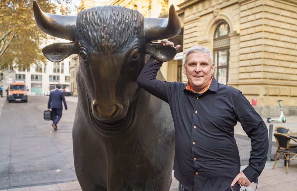 Mittlerweile eine Aktiengesellschaft: Im November 2021 ging Jan Bredack mit seiner Firma Veganz in Frankfurt (Main) an die Börse.