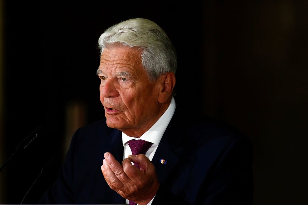 „Wir müssen bei dieser AfD schon das klare Signal aussenden: Die kommen nie an die Macht“, sagt Bundespräsident a.D., Joachim Gauck.