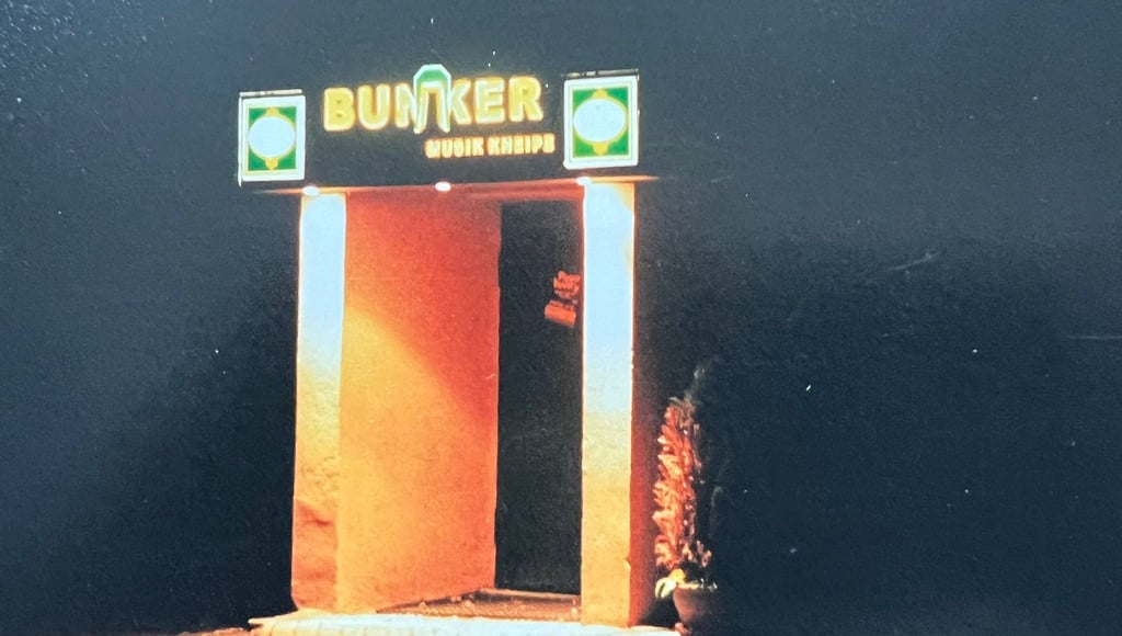 Der Eingang zum Bunker in Zeiten der Bunker Musik-Kneipe.
