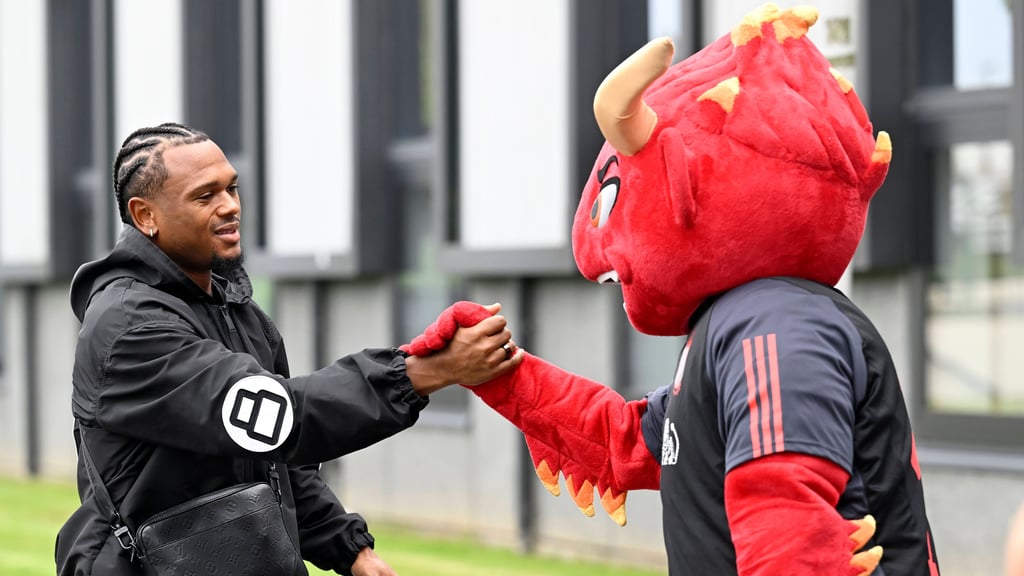 RB-Stürmer Lois Openda ist mit den "Roten Teufeln" der belgischen Nationalmannschaft unterwegs.