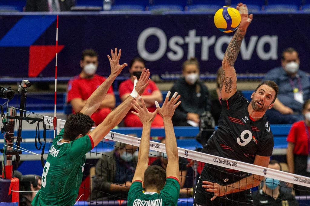 Volleyballer Georg Grozer hat seiner Freundin einen Heiratsantrag gemacht.