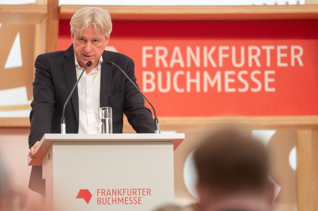 Buchmessen-Direktor Juergen Boos hat den Terror-Angriff auf Israel aufs Schärfste verurteilt.