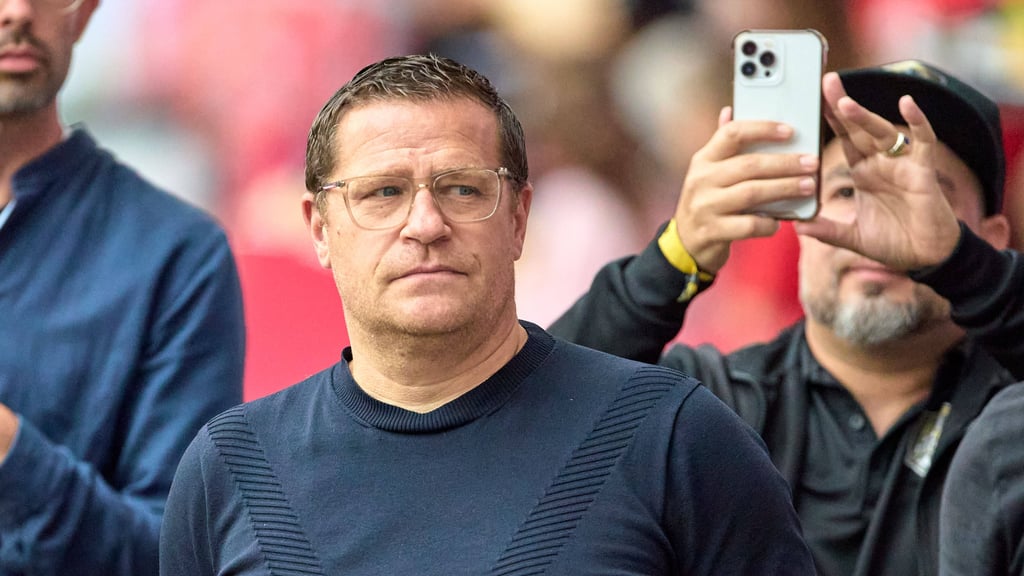 Bei RB Leipzig ist Max Eberl nicht mehr gefragt: Der FC Bayern gilt als Favorit, aber auch der FC Liverpool soll beim Werben um den Sportchef mitmischen.