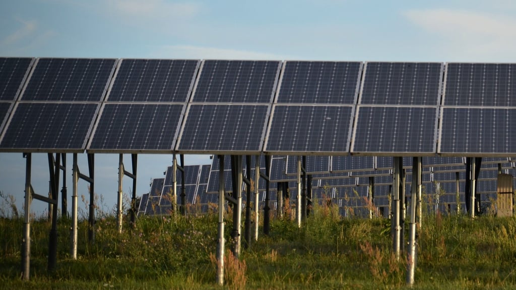 Einige wenige Freiflächensolarparks gibt es bereits in der Einheitsgemeinde Zerbst, mehrere weitere könnten jetzt dazu kommen.