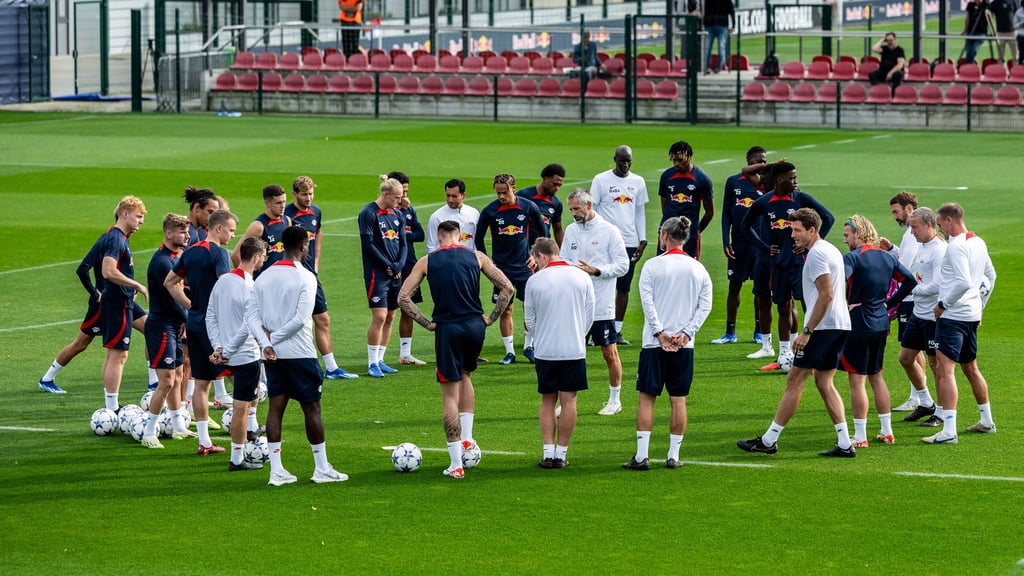 Beim Öffentlichen Training von RB Leipzig am 17. Oktober am Cottaweg wird rund die Hälfte des Profikaders fehlen.