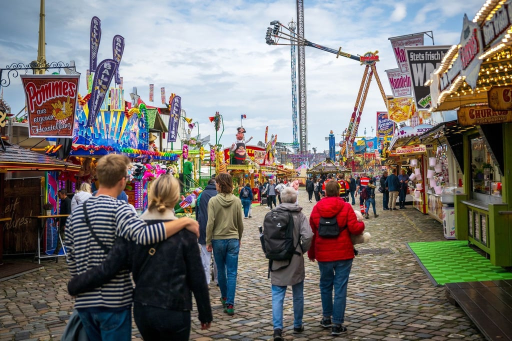 Auf der Bürgerweide findet der 988. Freimarkt statt.