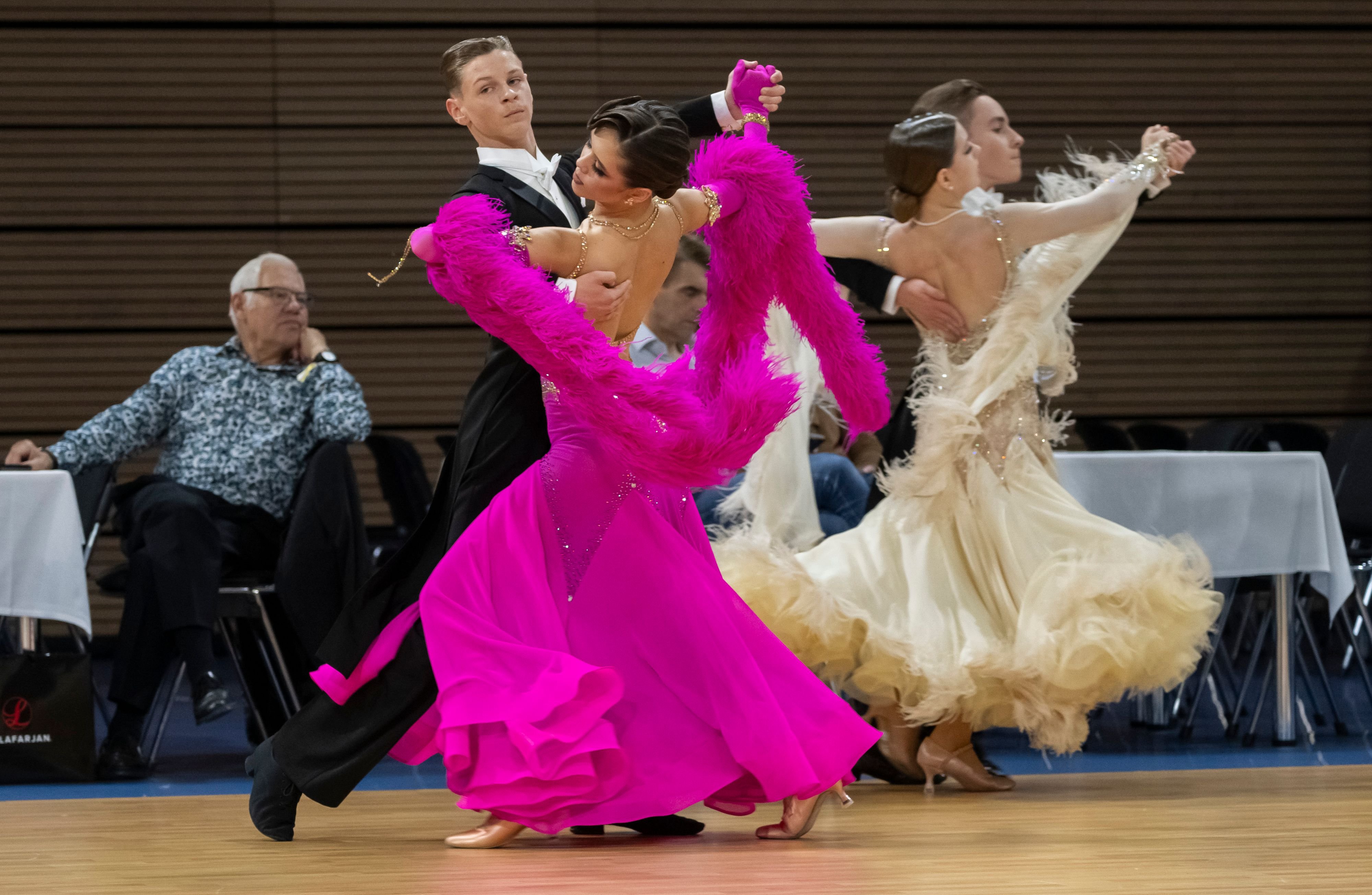 1. Ball der Wirtschaft in Halle: Hallenser bald wieder im Ball-Fieber