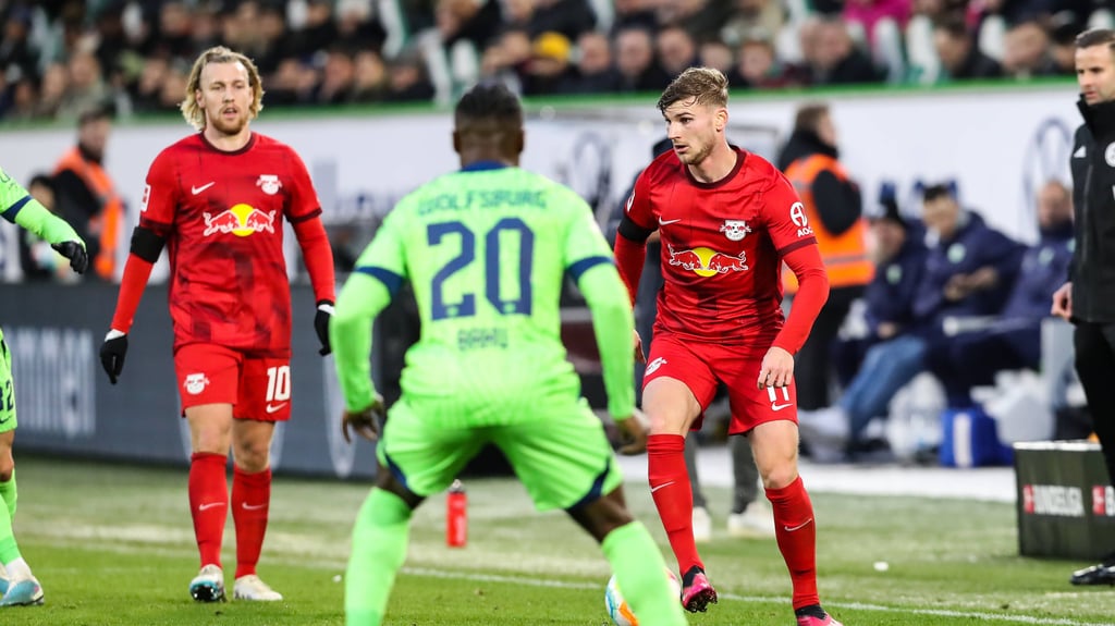 Timo Werner (r.) und Emil Forsberg (l.) beim letzten Bundesligaspiel gegen Wolfsburg.