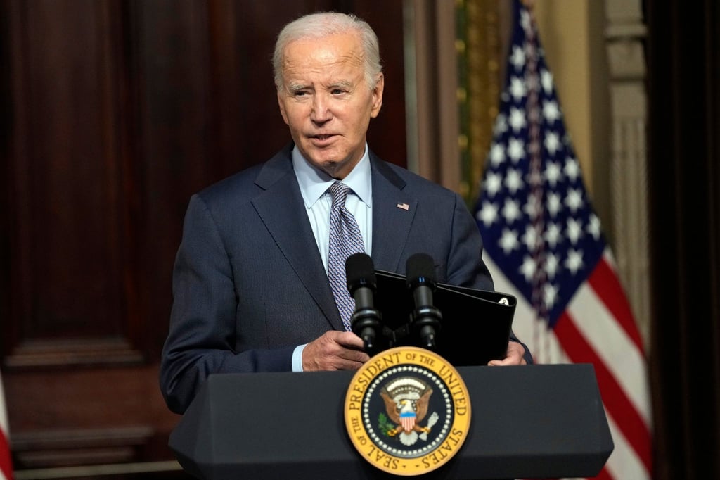 US-Präsident Joe Biden spricht mit führenden Vertreterinnen und Vertretern der jüdischen Gemeinden in den USA im Weißen Haus.