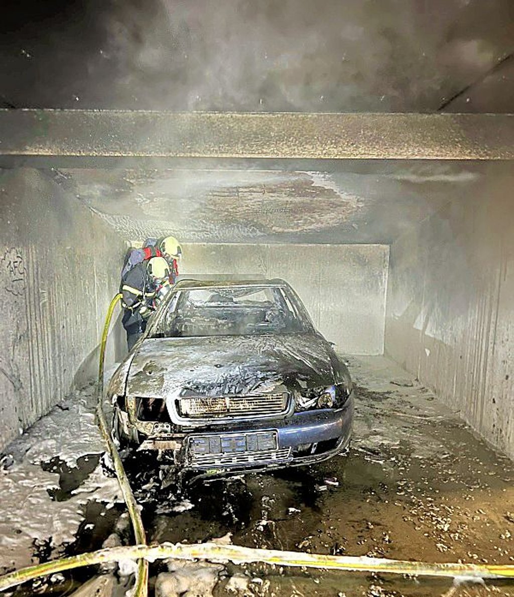 Brände in Dessau-Roßlau: Feuerwehr am Wochenende mehrmals im Einsatz
