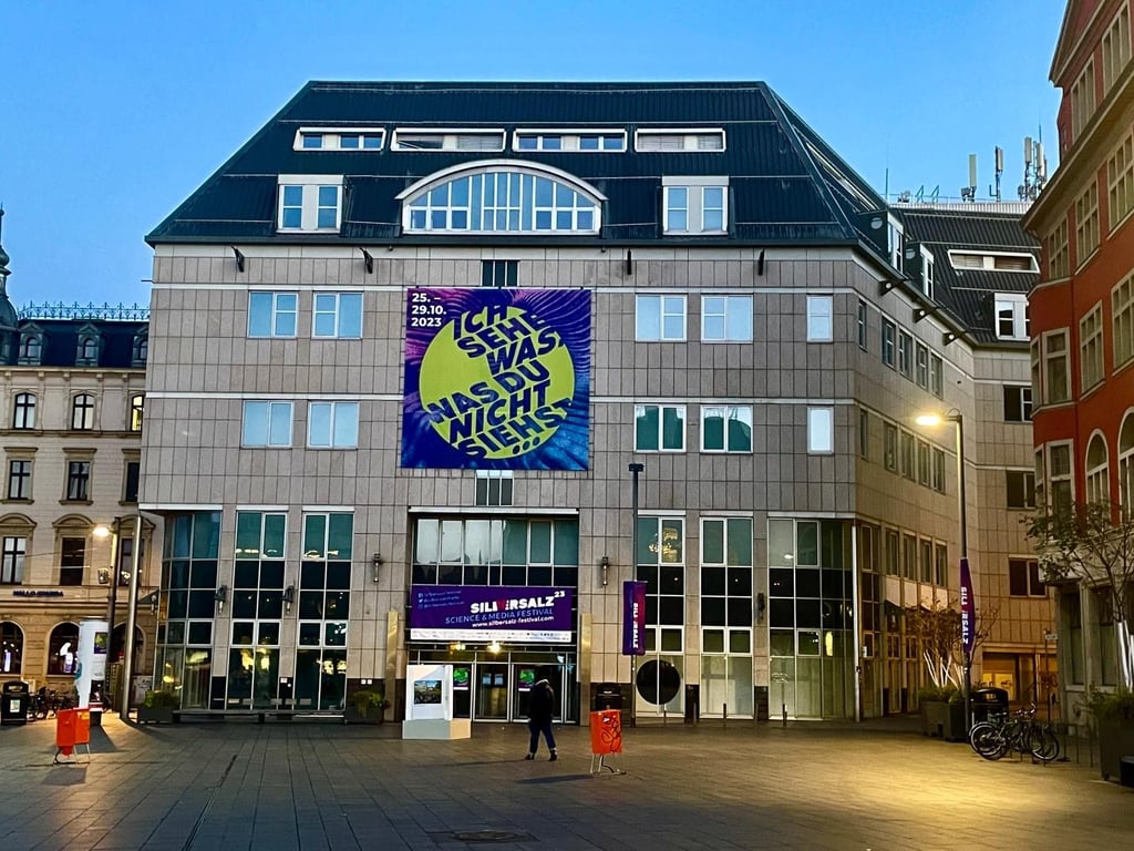 Halles leerstehender Kaufhof wird erstmals wieder geöffnet - als Festivalzentrum des Science-Festivals Silbersalz.