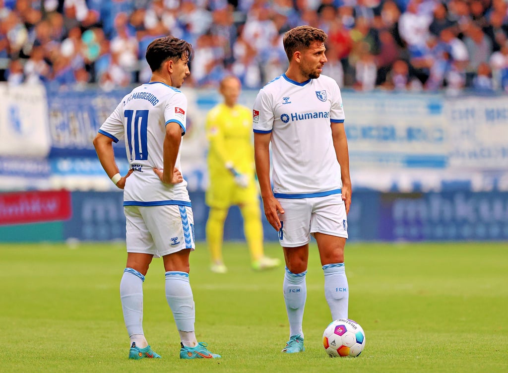 Nach einem Freistoß konnte der FCM um Jason Ceka (l.) und Ahmet Arslan in dieser Serie noch nicht jubeln.