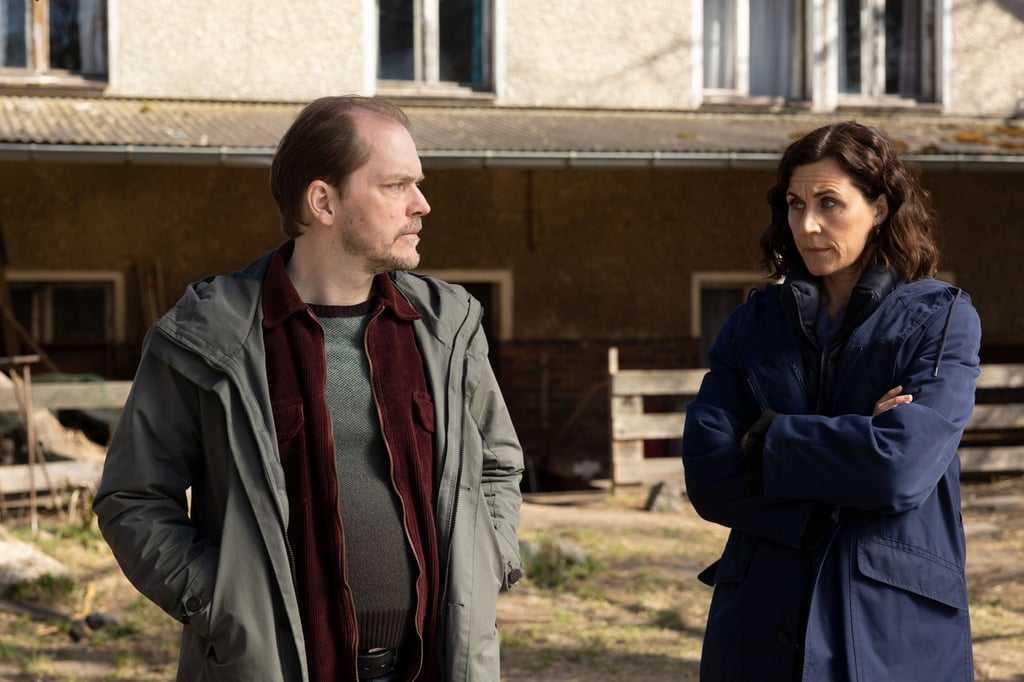 Godehard Giese und Nina Kunzendorf in einer Szene des TV-Dramas „Das Mädchen von früher“.