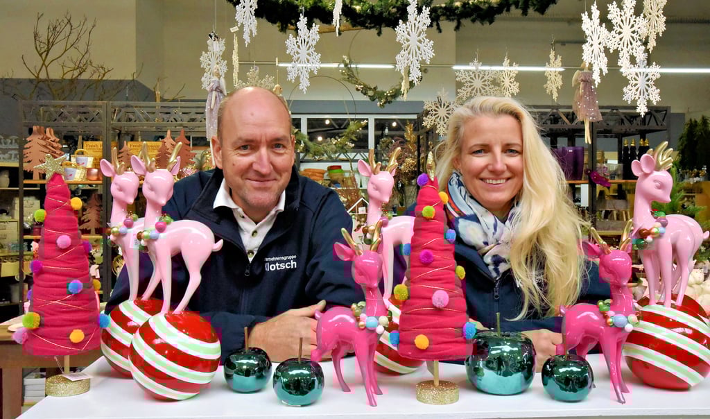 Im Weihnachtswunderland von Jan und Jenny Klotsch geht es dieses Jahr ziemlich bunt zu. Denn das ist der Weihnachtstrend für 2023.