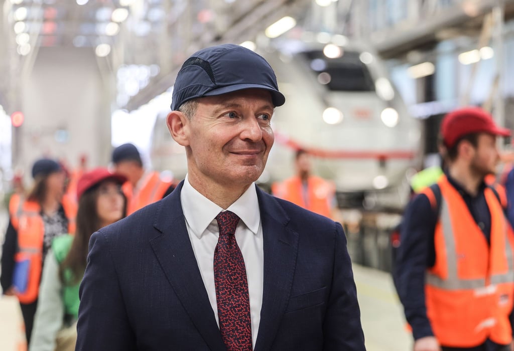 Bundesverkehrsminister Volker Wissing (FDP) will eine bessere Einbindung Sachsen-Anhalts in den Fernverkehr prüfen.