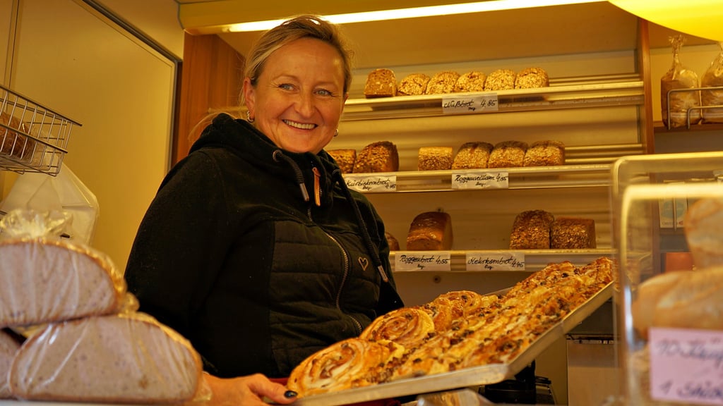 Bianca Selzer weiß, in welchen Bäckereien Brot und Kuchen auf tratitionelle Weise hergestellt werden und lecker sind.
